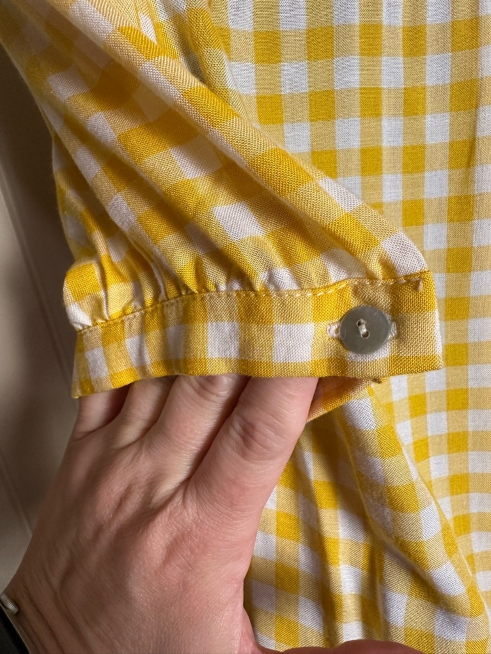 Kut From the Kloth Yellow White Gingham Picnic Plaid Short Sleeve V Neck Shirt S - Picture 13 of 14